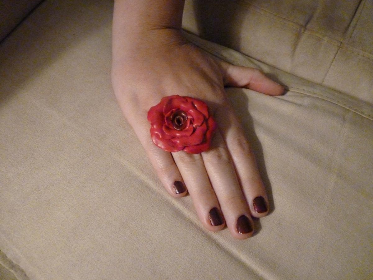 JESSICA RABBIT.  Large Delicious Cranberry Rose Cocktail Ring.