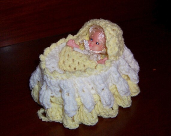 VINTAGE CROCHET PURSE BASSINET WITH BABY DOLL by vintageguinea