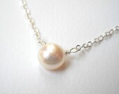 Single Pearl Necklace - Sterling Silver White Pearl Pendant Bridal Accesories Wedding Party Bridesmaids Maid of Honor Gift
