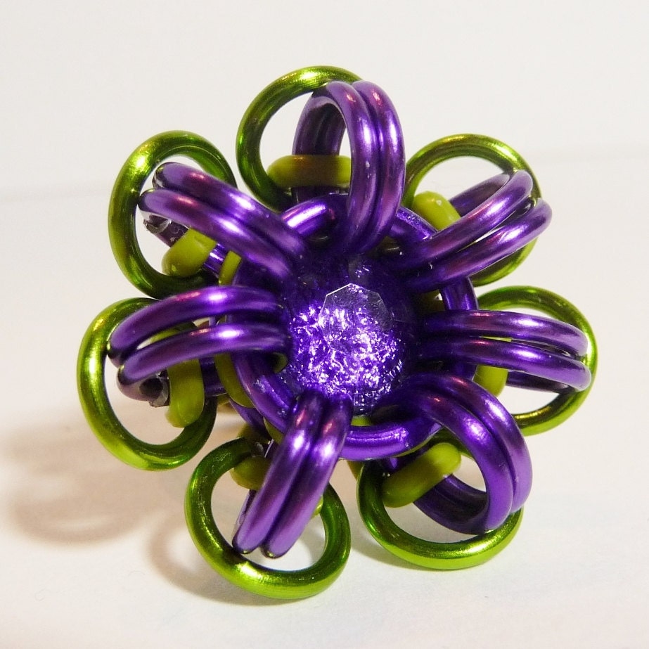 Chainmaille Flower Ring - Purple & Green