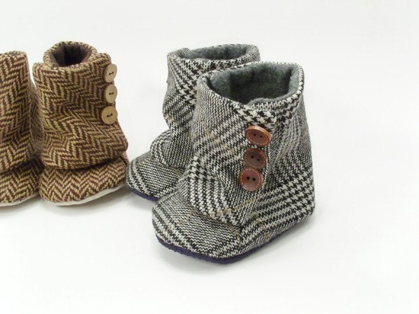 no 93 Baby 3 Button Boots PDF Pattern