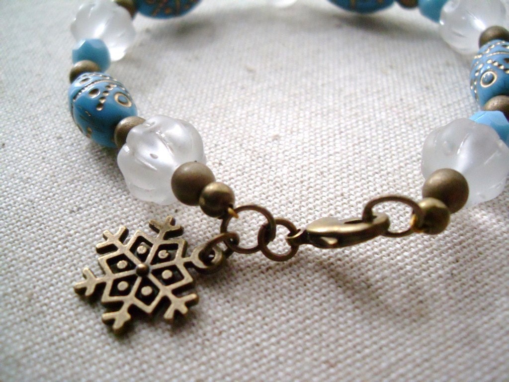 Snowflake bracelet, Bohemian Vintage style Snowflake charm Bracelet, Turquoise, Antiqued Brass,  Holiday gift birthday gift, winter wedding