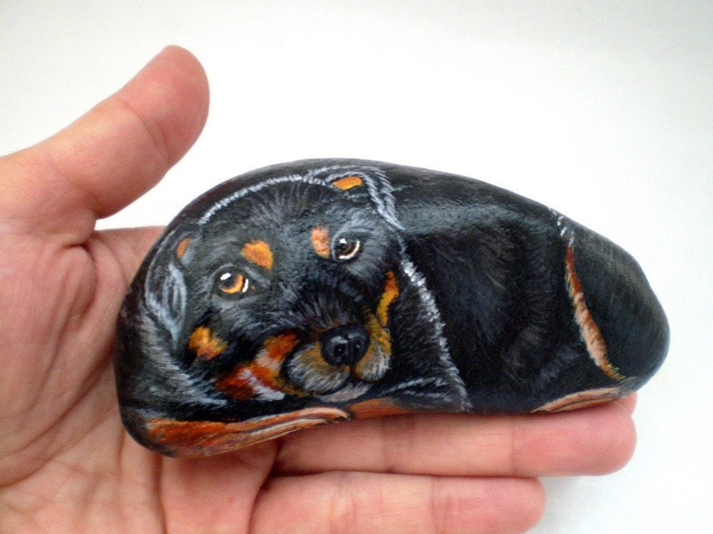 Painted Rock  Black Dog Rottweiler, paperweight home decor - Gift Under 50 for dog lovers pet lovers, collectibles