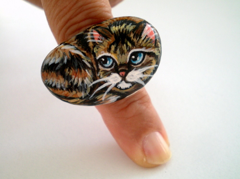 Cat  Ring - Hand Painted on Pebble - Adjustable, original wearable miniature art ,for pet lovers