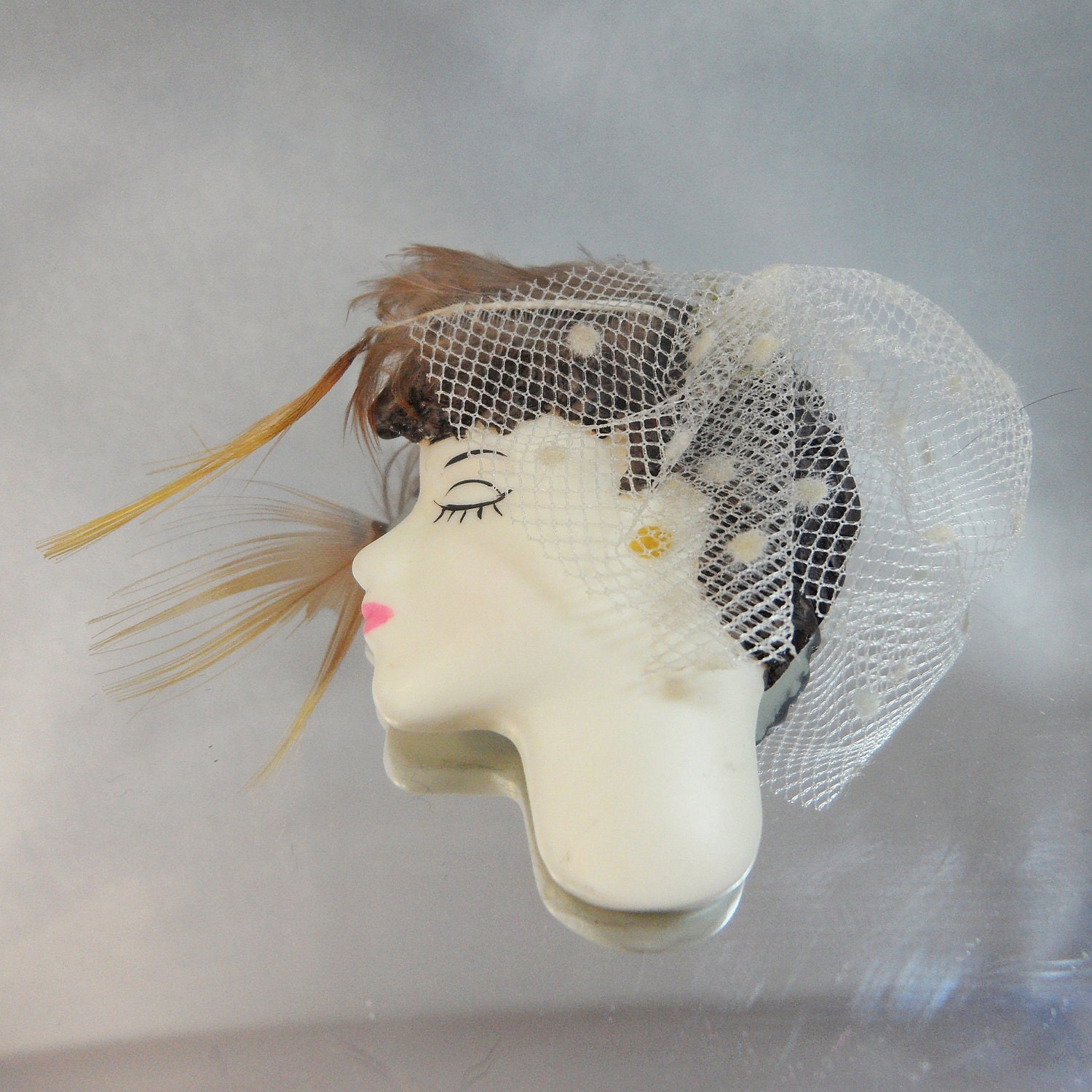 Vintage Face Brooch Hat with Net Veil and Feather