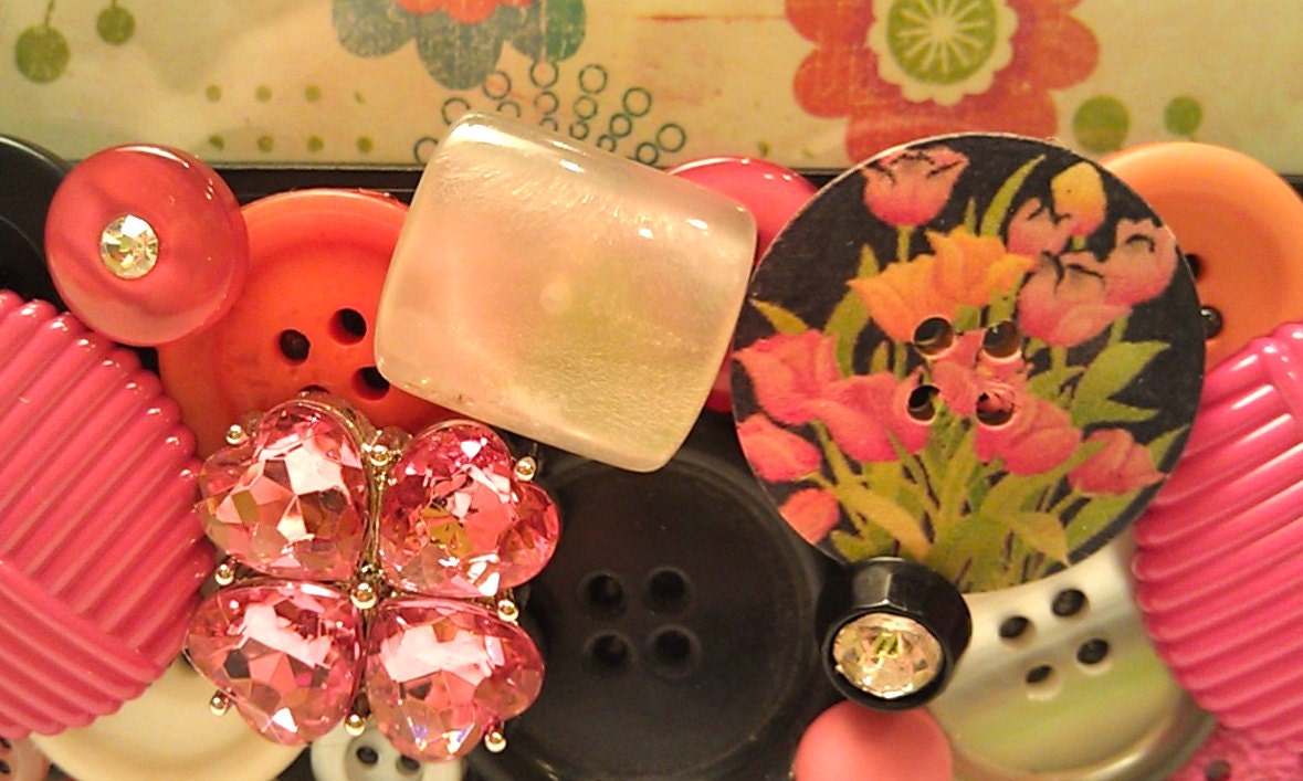 Black, White, Pink & Orange Button Picture Frame for 4"x6" Photo