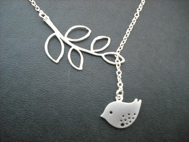 sweet little mod bird lariat - matte white gold plated