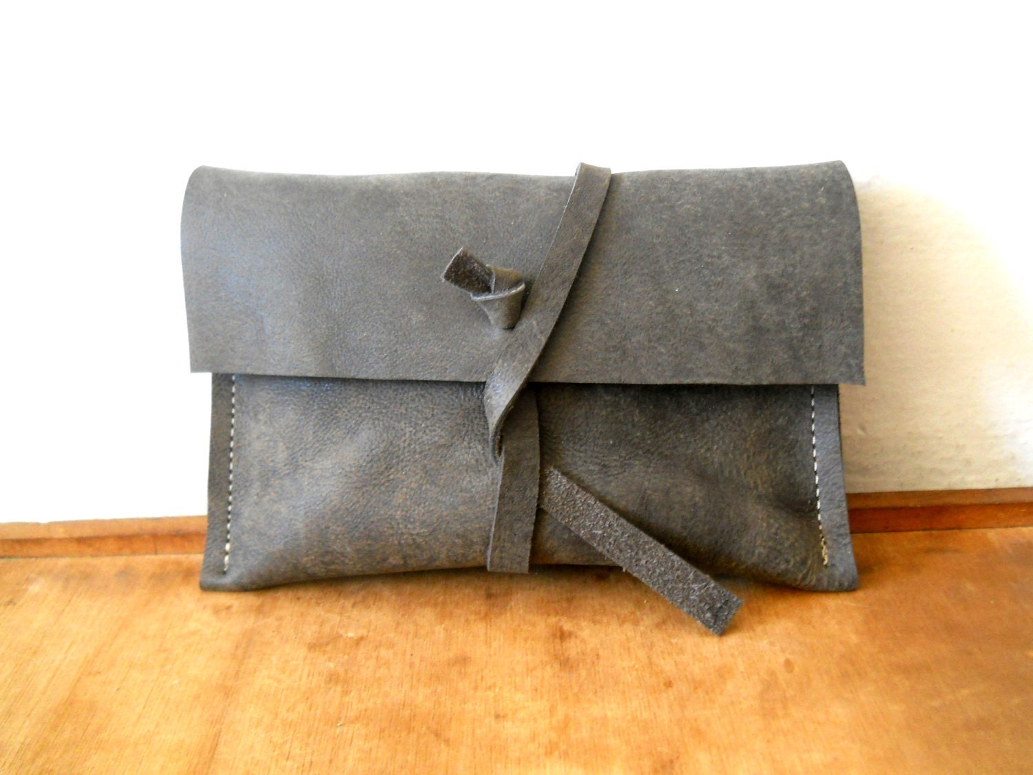 Leather pouch - dark gray leather