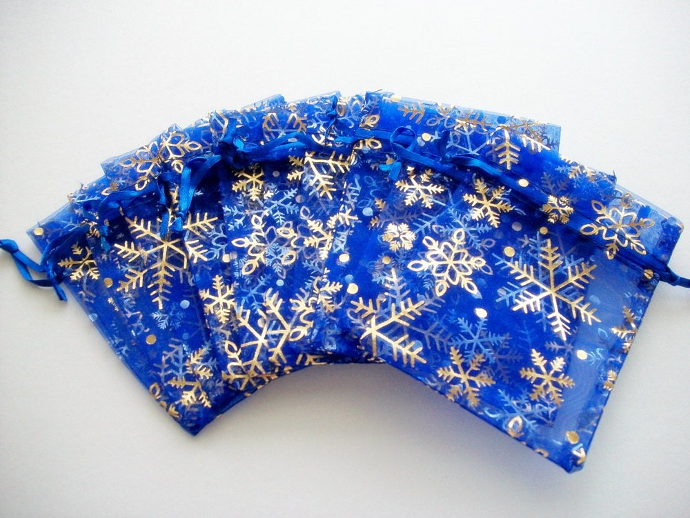 10 Organza Bags Royal Blue with Golden Snowflakes 3.5 x 5 inch - HandcraftedorVintage