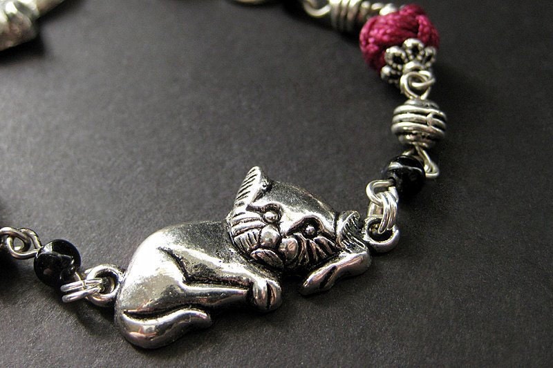 Napping Cat Bracelet: Charm Bracelet Beaded in Maroon, Black and Silver. Cat Jewelry. Handmade Bracelet.