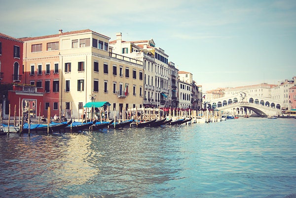 Ponte Rialto 8x10 (20x25cm) Fine Art Travel Photography - Europe Italy Venice home decor romanti architecture gondola bridge