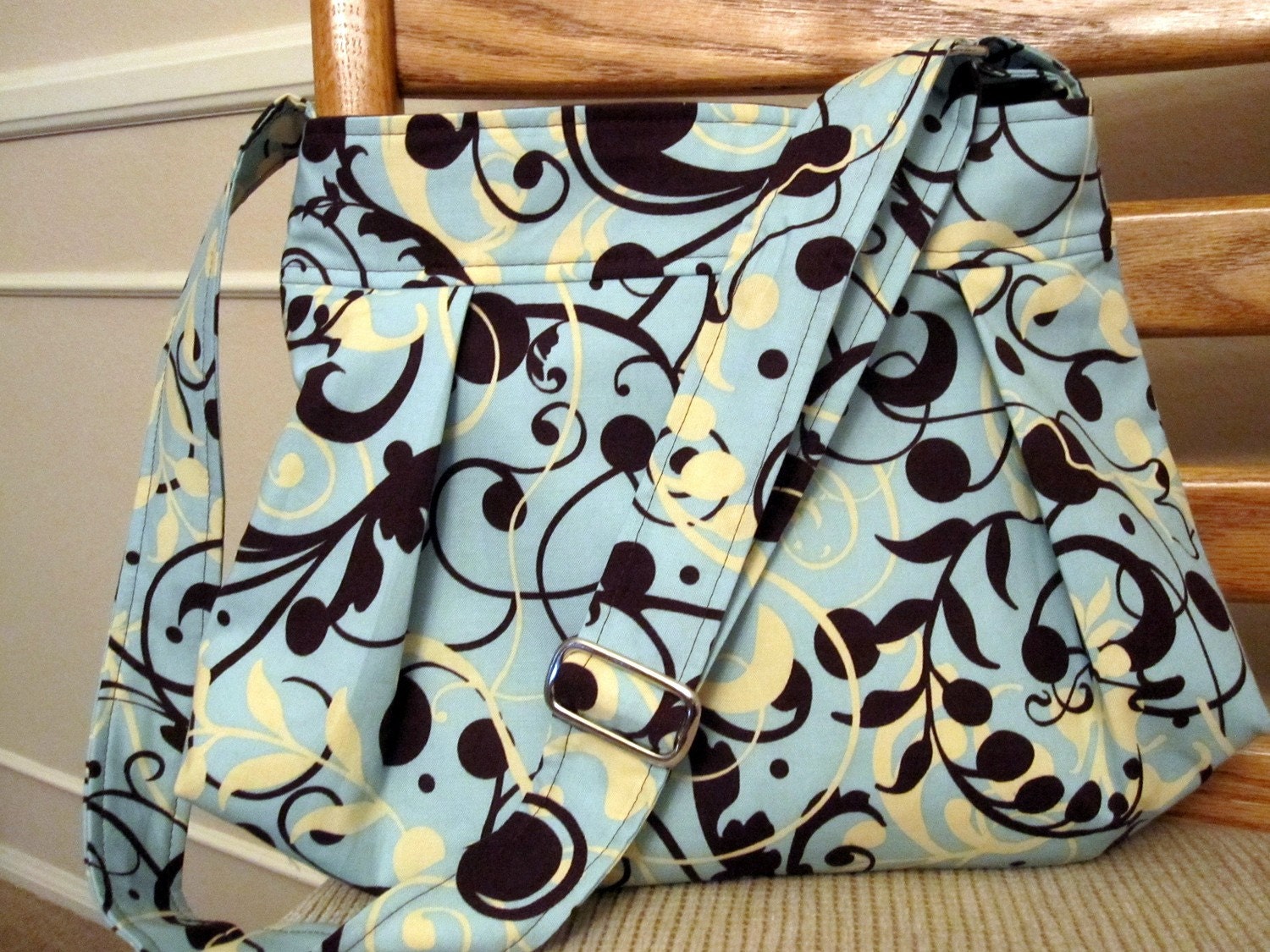 Ocean Breeze Hobo Pleated Bag including Matching Key Fob