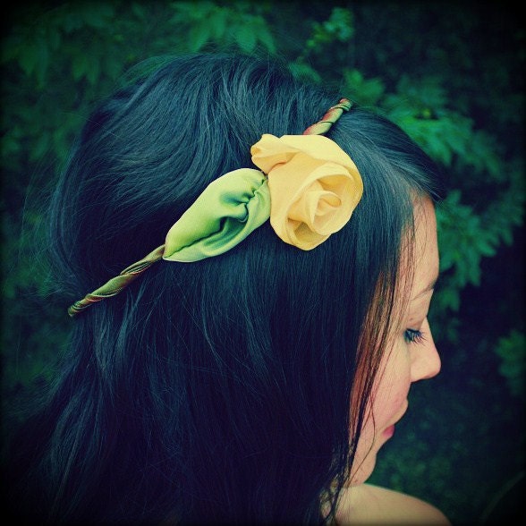 Ethereal Woodland Circlet // Flower Crown of Shimmery Yellow Roses