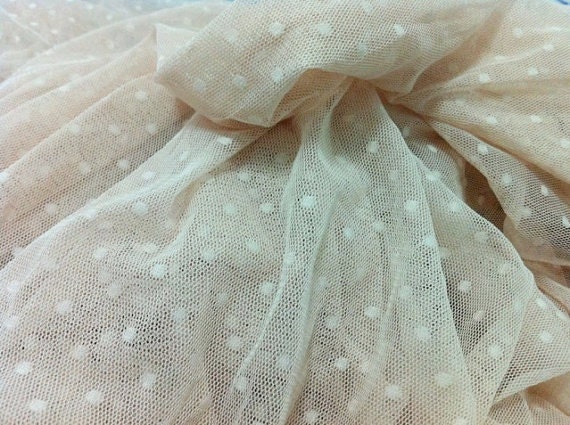 Fat Quarter Ivory Dot Lace fabric 1/4 mtr.