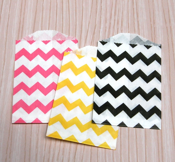 Little Chevron Paper Bags in Pink, Yellow and Black (30)