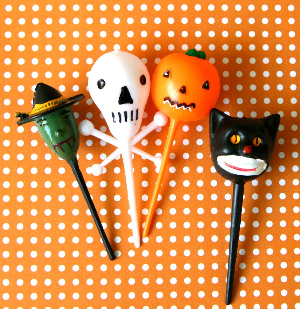 Retro Halloween Cupcake Picks - Witch, Cat, Skull, Pumpkin (12) Il_570xn