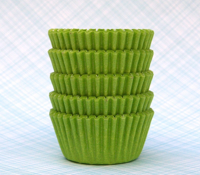 MINI Lime Green Cupcake Liners (100) Il_570xn