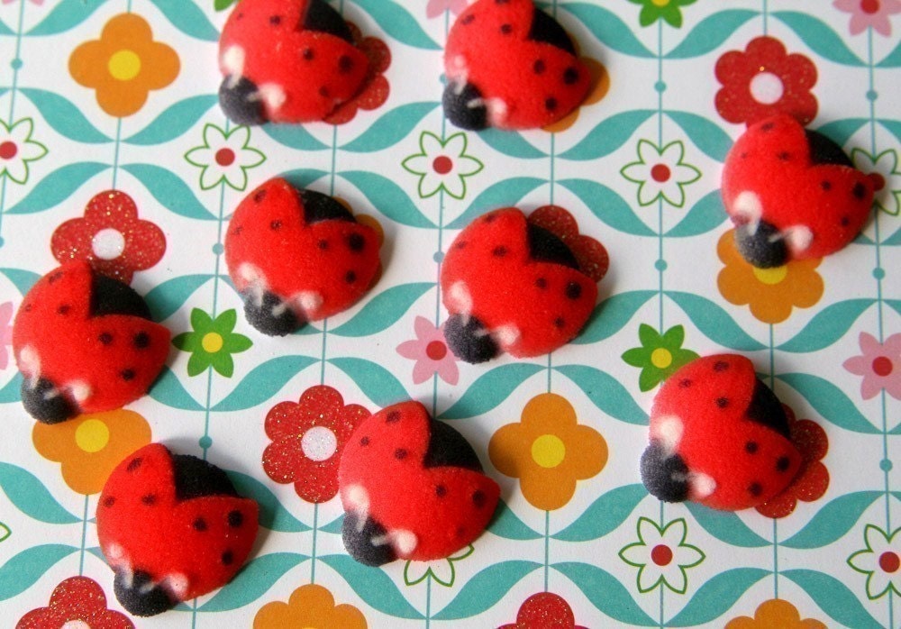 Ladybug Cupcake Kit - Cupcake Liners, Sprinkles and Toppers - for 24 Cupcakes