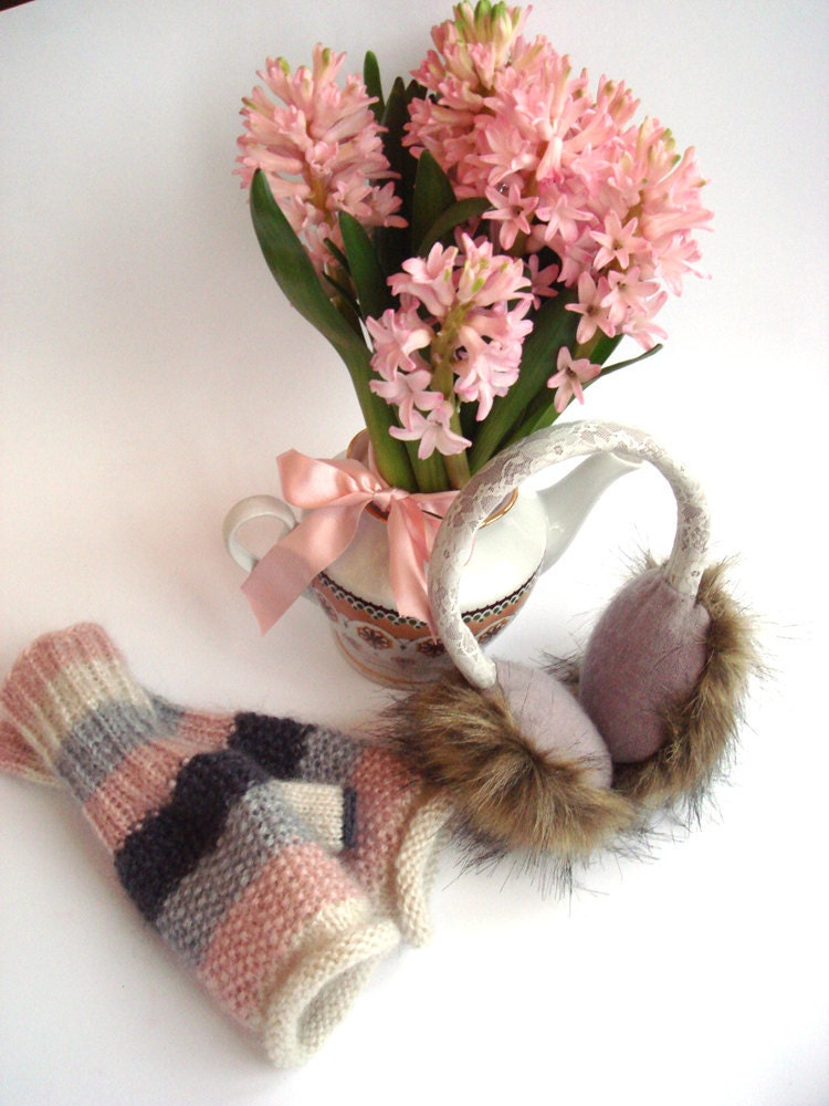 Cute Lace Ear Muffs - Ear warmers, spring fashion accessory