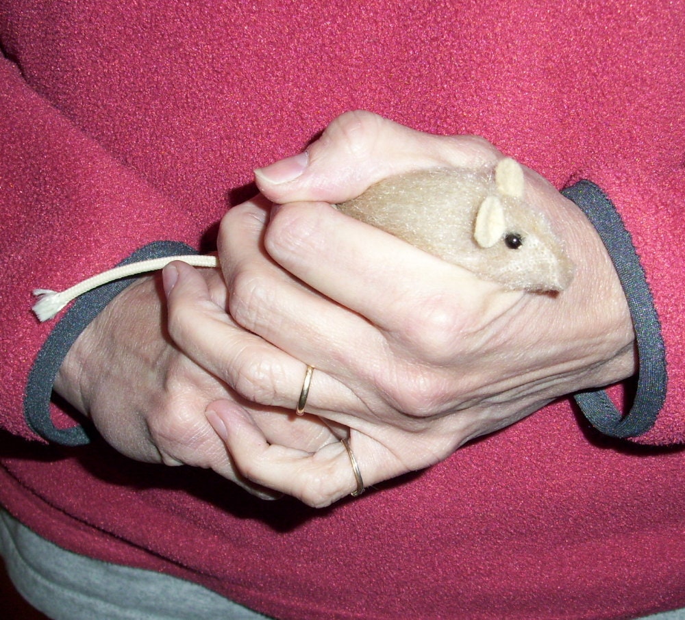 Mouse Finger Puppet...Adorable Plush Toy.....GREAT Fun for Everyone