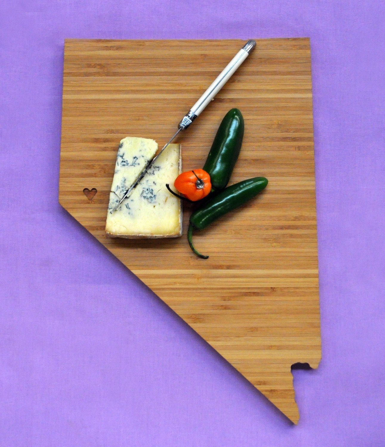 AHeirloom's Nevada State Shaped Cutting Board