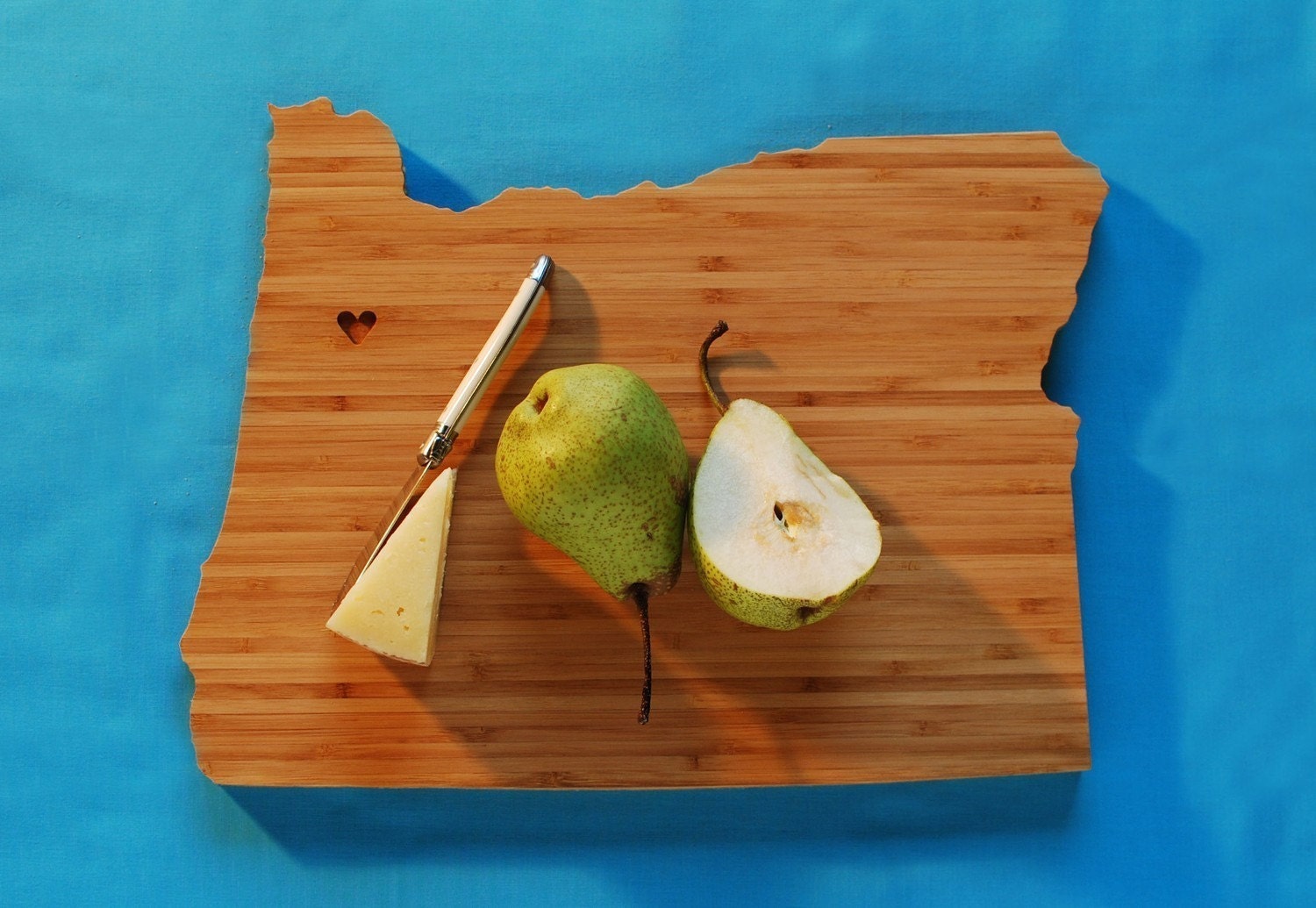 AHeirloom's Oregon State Shaped Cutting Board