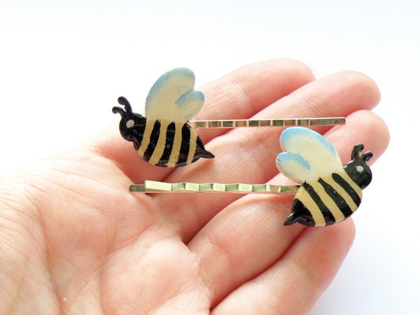 Country bobby pins - Wooden bee hair pins - SET OF 2 - Funny bees thorugh your hair