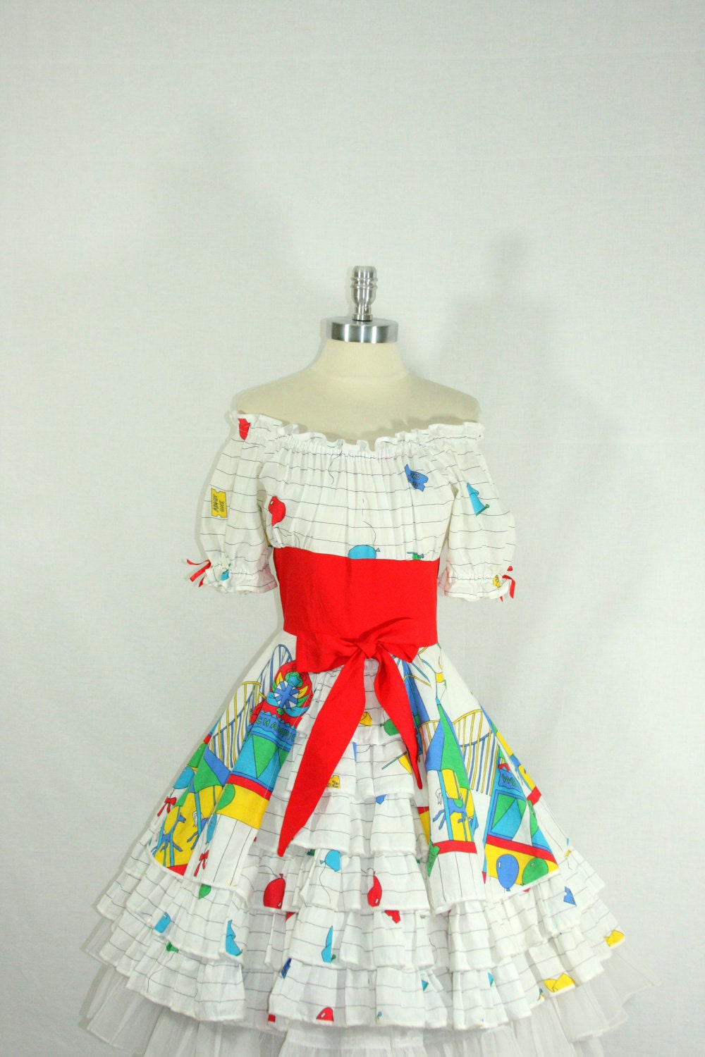 1970's Vintage Dress - NOVELTY PRINT Cotton CAROUSEL Party Frock