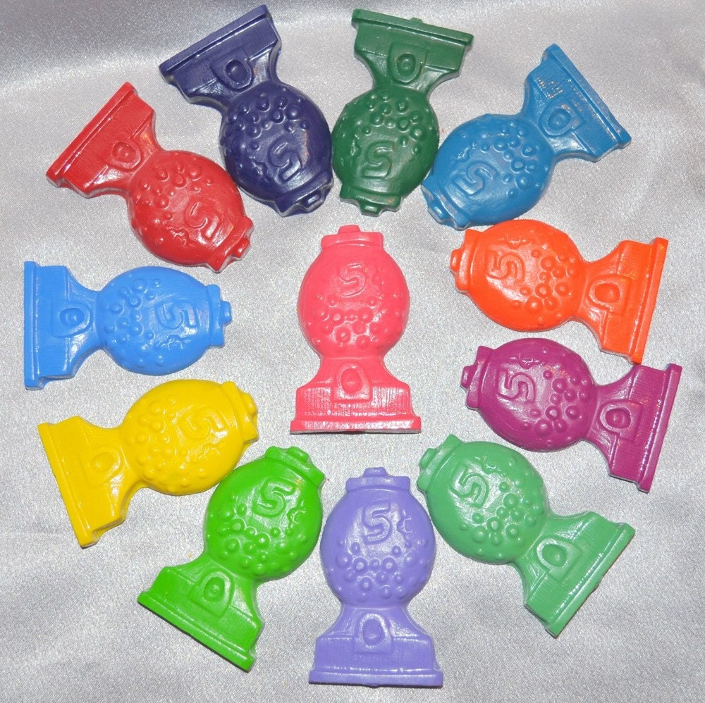 Recycled Crayons Gumball Machine Shaped / Set of 12. Il_170x135