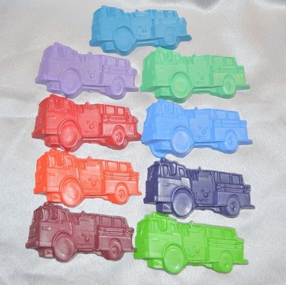 Recycled Crayons Fire Truck Shaped / Total of 18. Il_570xn