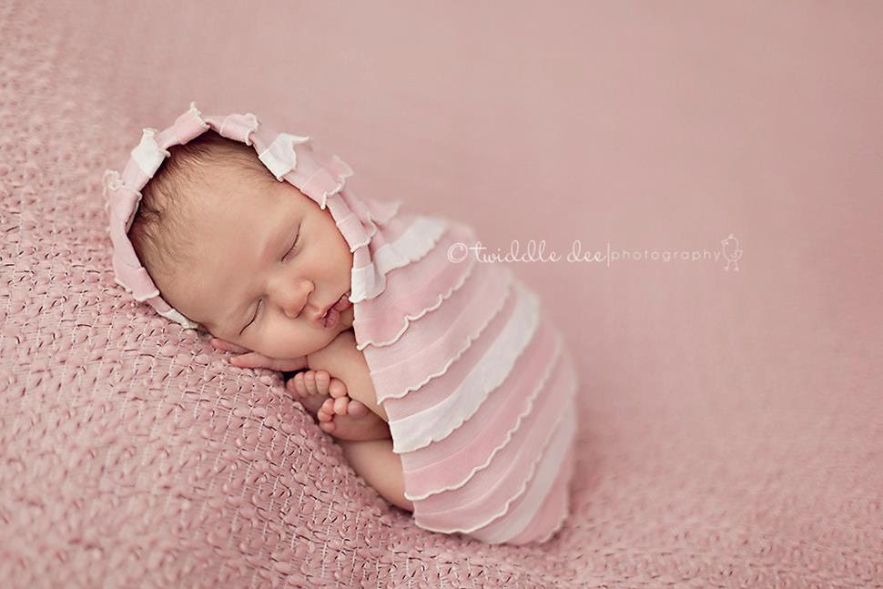 Ruffle Blanket pink and white multi color