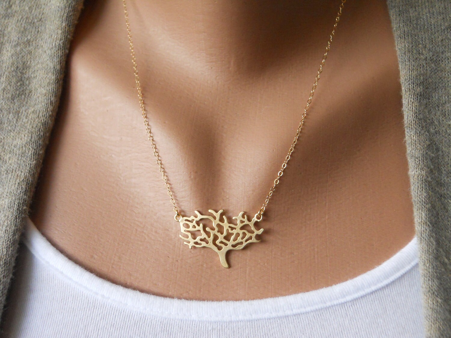 Dainty Tree in Gold