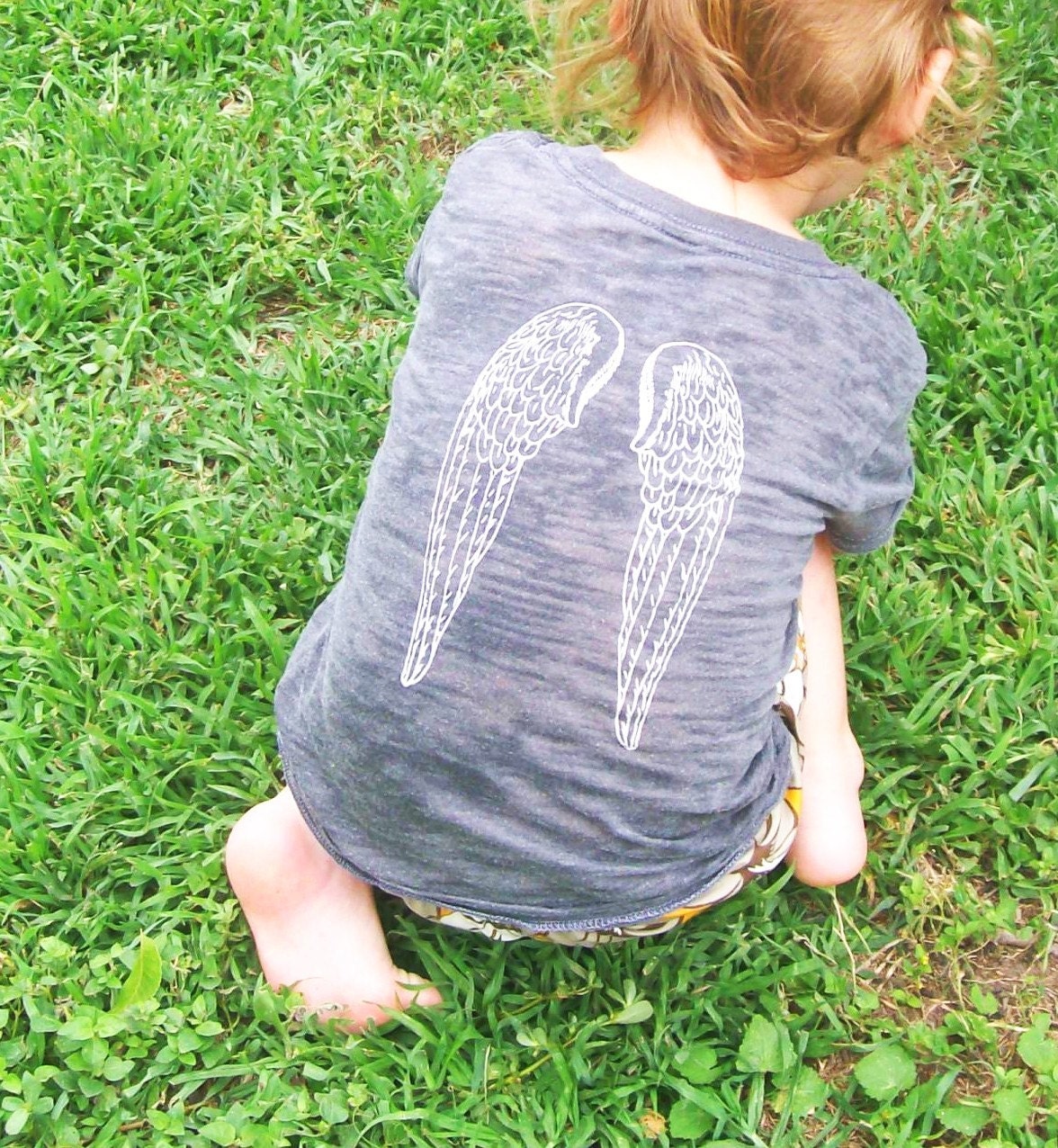 Angel Wings Toddler Burnout Shirt in Washed Black with White Screenprint Size 2T