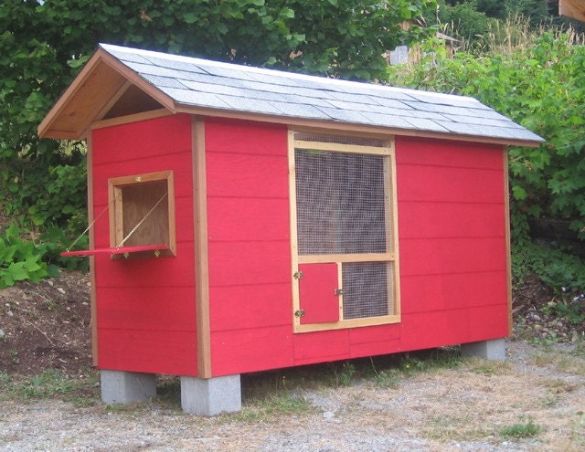 Items similar to Plans for a small chicken coop to hold up to 6 hens ...