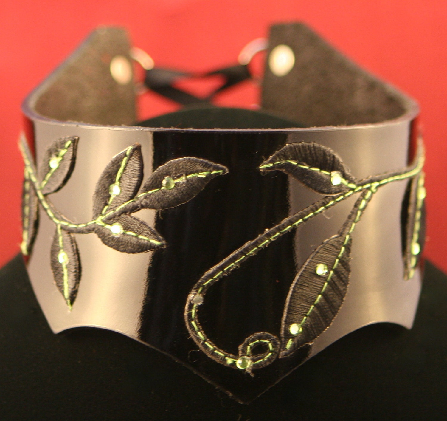 Beauty's Abundance Corset Collar