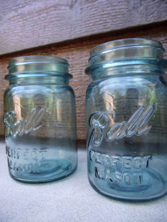 3 Aqua Blue Vintage Ball Pint Perfect Mason Jars