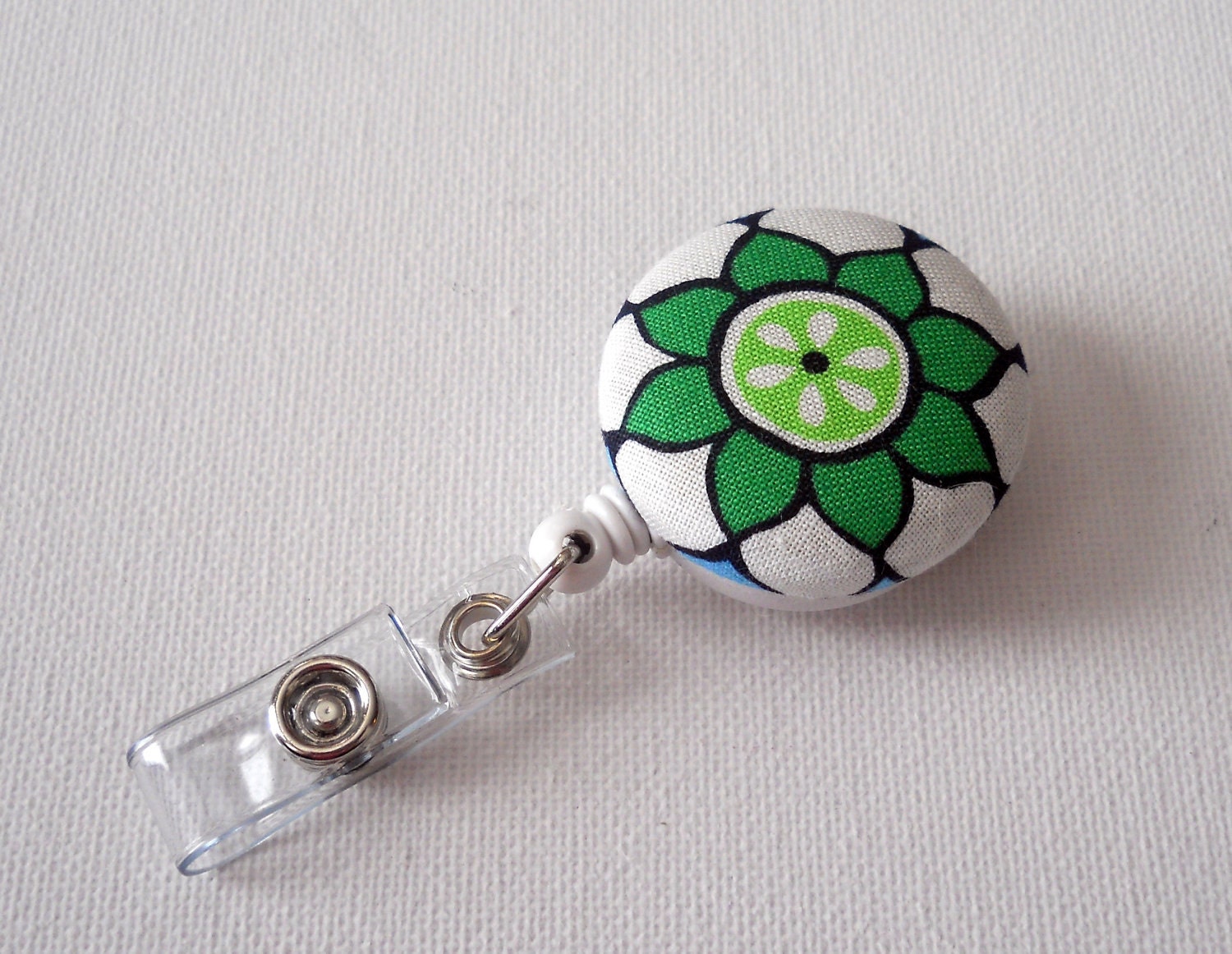 Green and White Floral - Name Badge Holder - Nursing Badge - Nurses Badge Holder - Cute ID Badge Reel - Flower Badge