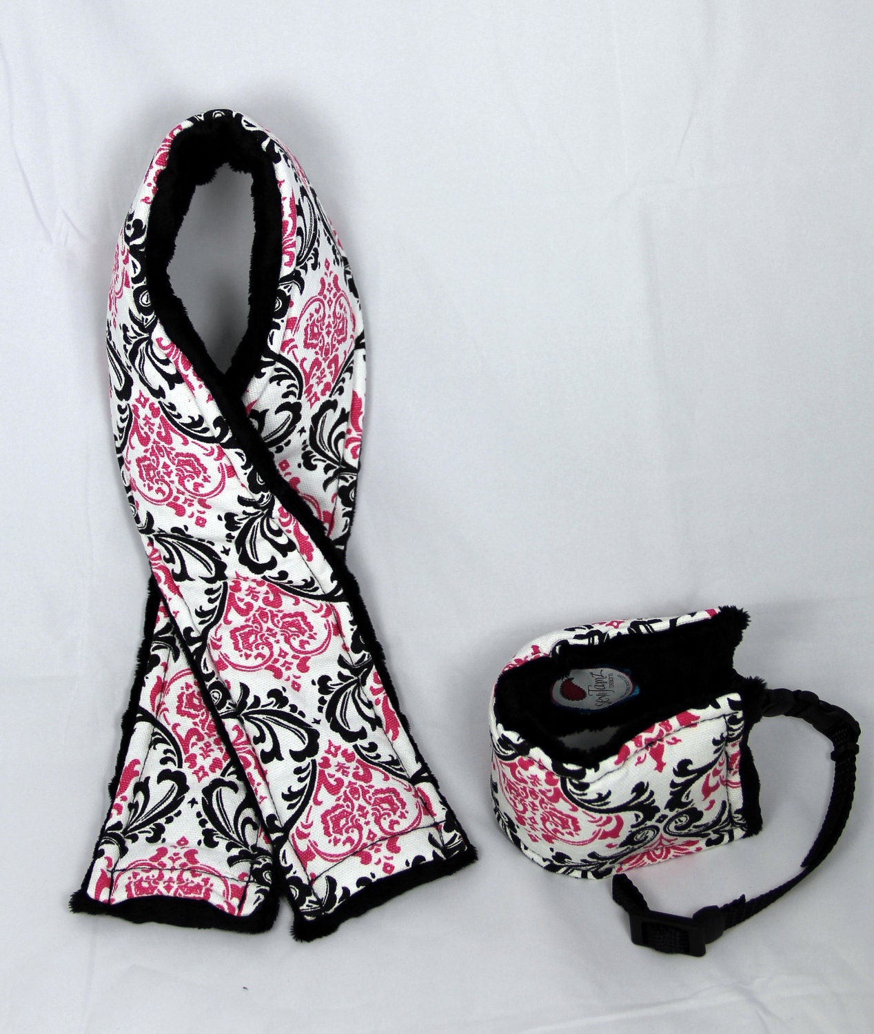 Camera Strap Cover and matching Wrist Strap Set ... Pink and Black Damask
