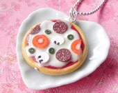Pizza pendant