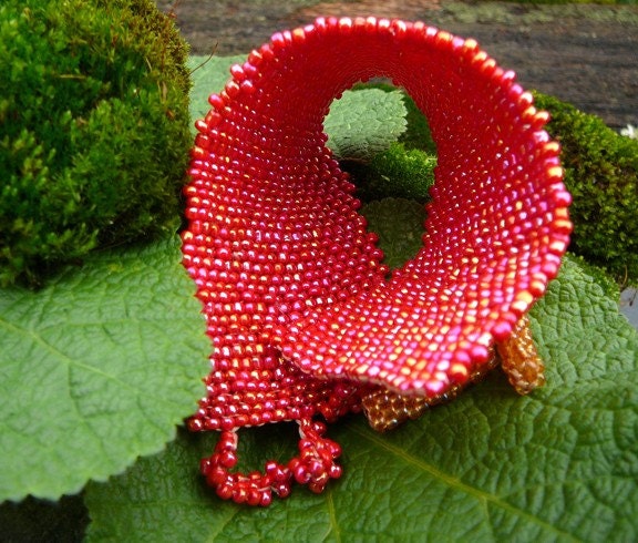 Pretty in Coral Pink Beaded Bacelet