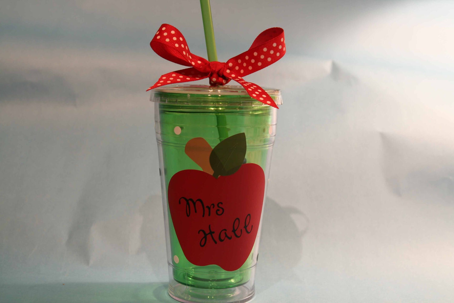 Personalized teacher gift - 20oz Insulated cup with apples and polka dots