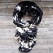 THE LASSO - black and white scarf