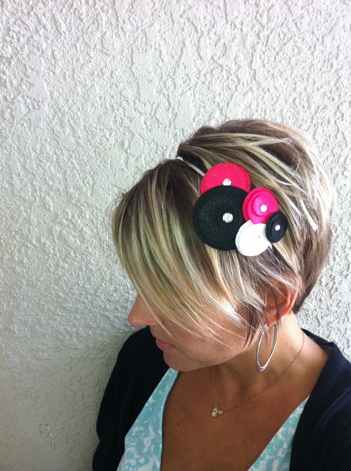 Flower Headband....Five Flower...(hot pink, black, white)