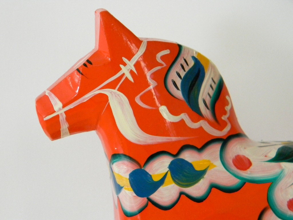 handpainted swedish dala horse