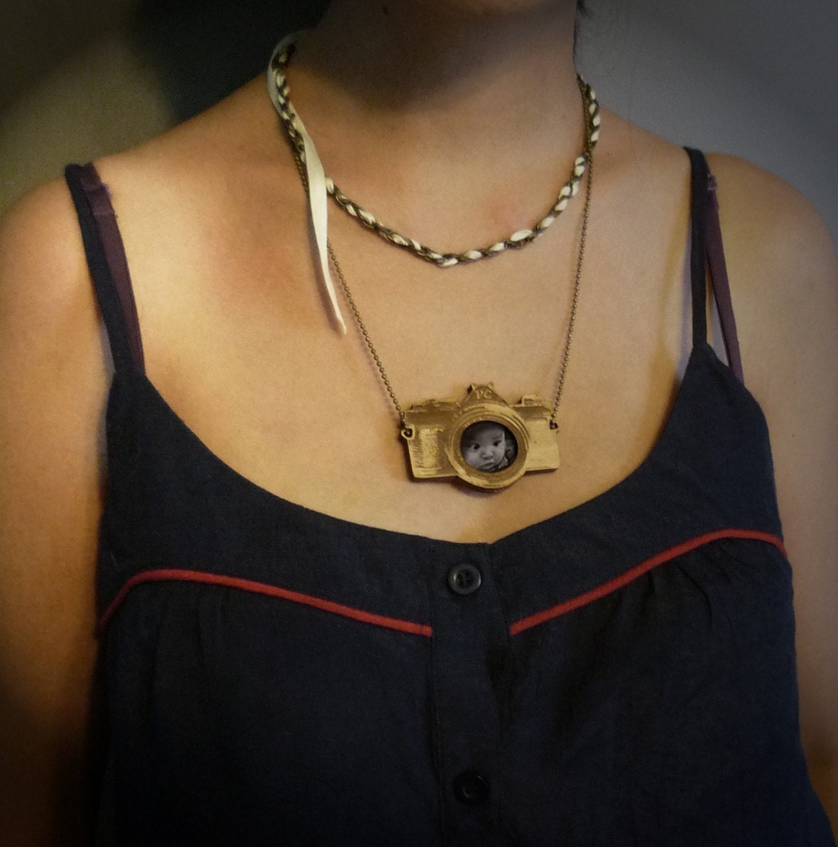 Camera Necklace (Photo necklace)