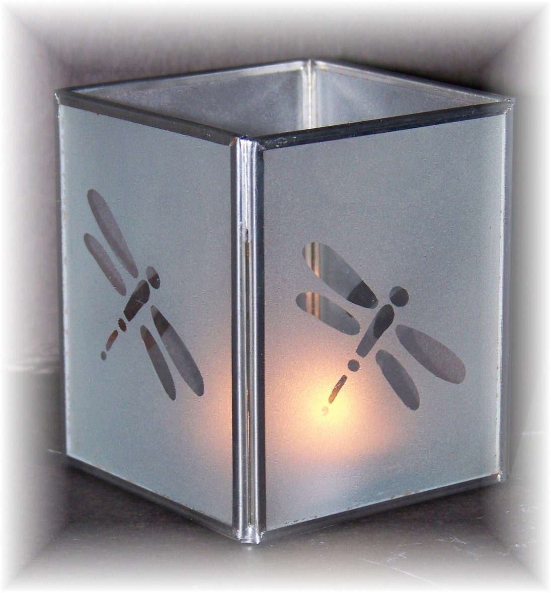 Dragonfly Frosted Glass Light Haven - FREE SHIPPING
