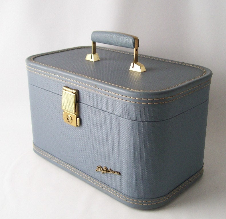 vintage lady baltimore train case retro by RecycleBuyVintage