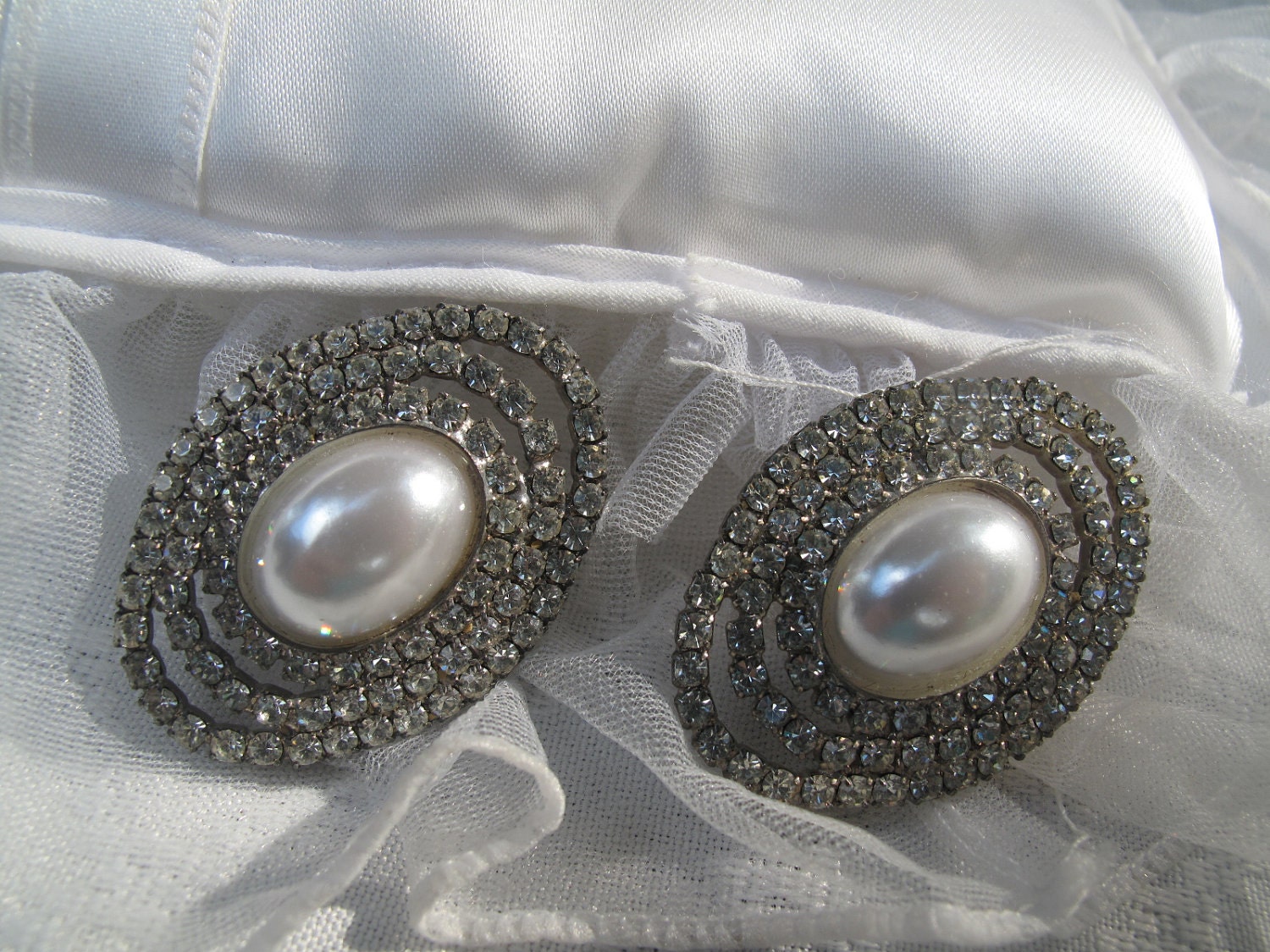 Oval Rhinestone and Faux Pearl Vintage Earrings