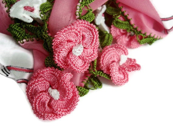 White and pink  Floral Cotton Fabric Scarf Shawl Crochet Lace Women accessorie everyday