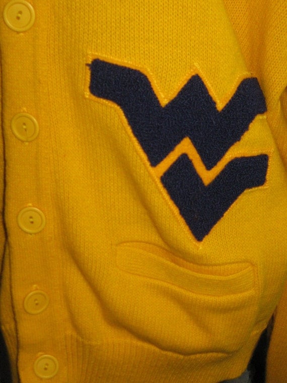 Vintage West Virginia   Mountaineers  University old school   boyfriend school cardigan sweater size..XL